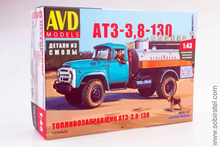Сборная модель АТЗ-3,8-130 топливозаправщик 1:43 AVD