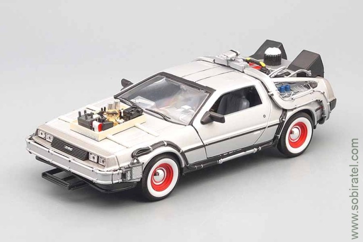 1/24 De Lorean DMC12 Back to Future 3 1987 / из к/ф Назад в будущее 3 (Welly 1:24)