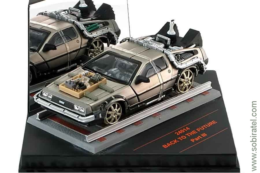 Купить Модель Dmc Delorean