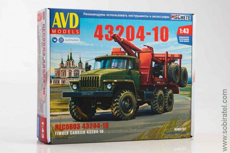 Сборная модель Уральский 43204-10 лесовоз с прицепом-роспуском (AVD 1:43)