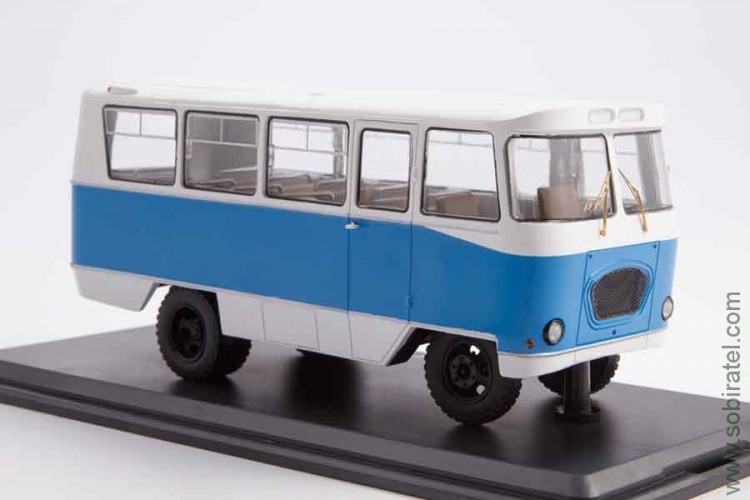 автобус Кубань-Г1А бело-синий (ModelPro 1:43)