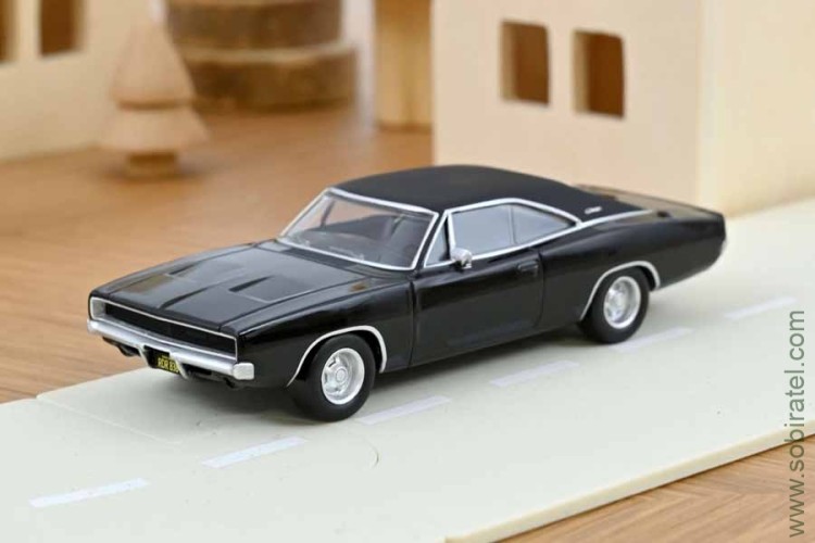 Dodge Charger 1968 черный (Norev 1/43)
