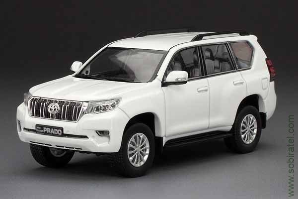 Toyota Land Cruiser Prado 2018 белый (Vitesse 1/43)