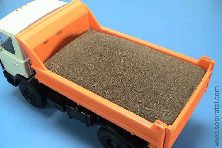 Груз в кузов для МАЗ 5551 низкий борт песок коричневая тема (SSM, АИСТ, НГ)