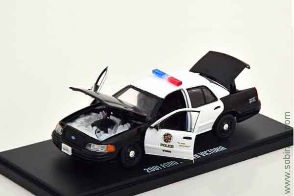 Ford Crown Victoria Police Interceptor LAPD 2001 Полиция из к/ф Драйв (GreenLight 1:43)