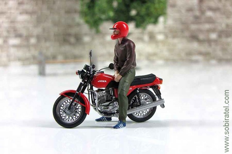 фигурка Мотоциклист Максим (для Ява-350) красный шлем (Моделстрой 1:43)