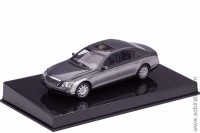 Maybach 57 SWB W240 2003 двухцветный серый (AUTOart 1/43)