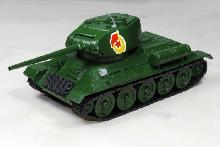 танк средний Т-34-85 (1:43, пр-во СССР)