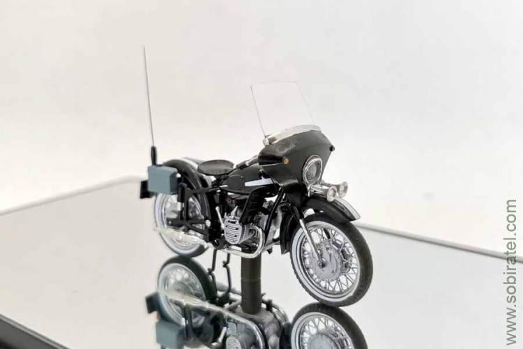 мотоцикл К750М Почётный Эскорт КГБ СССР (м/ц старшего) 1/43