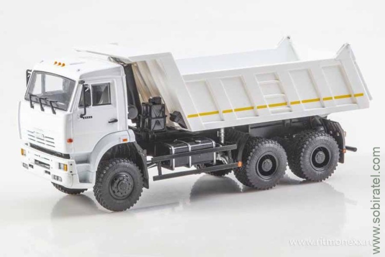 Камский 6522 самосвал белый. 