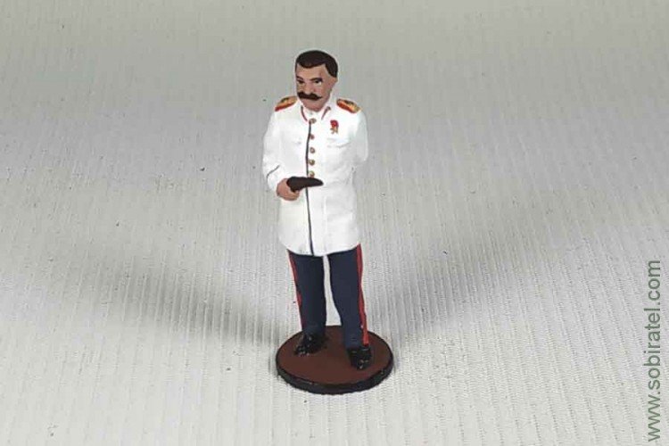 фигурка Сталин в парадном кителе