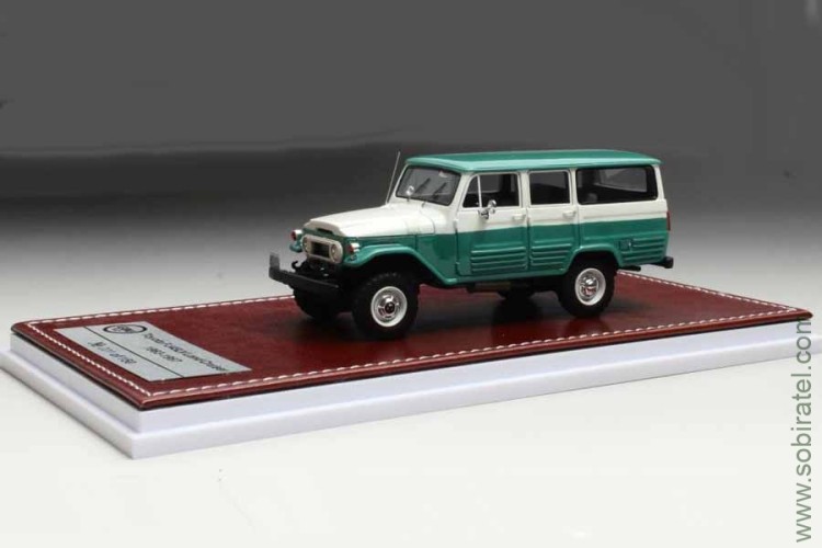 Toyota Land Cruiser FJ45LV 4х4 1966 зеленый / белый (GIM 1:43)