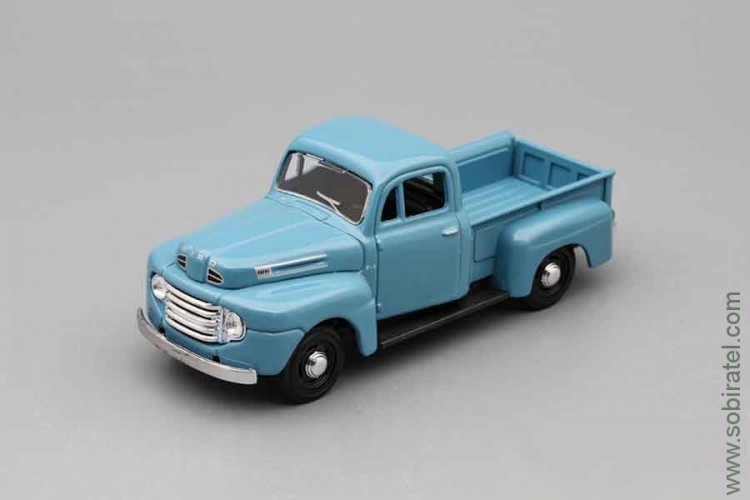 Ford F1 Pickup 1948, light blue (Cararama 1:43)