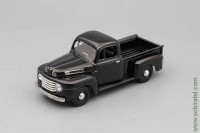 Ford F1 Pickup 1948, black (Cararama 1:43)