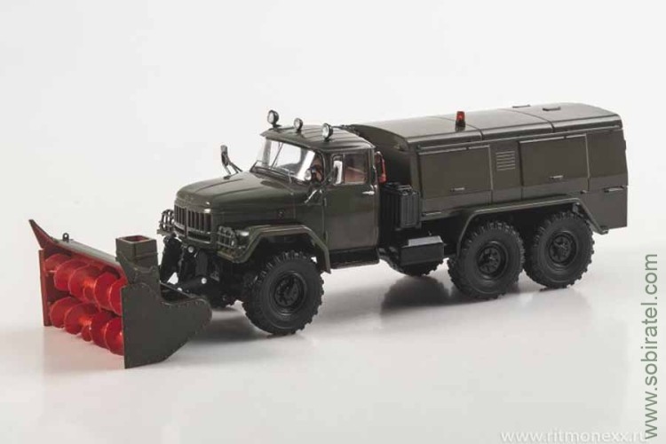 ДЭ-210 (131) зелёный (SSM 1/43) ДЭ-210 (131) зелёный (SSM 1/43)