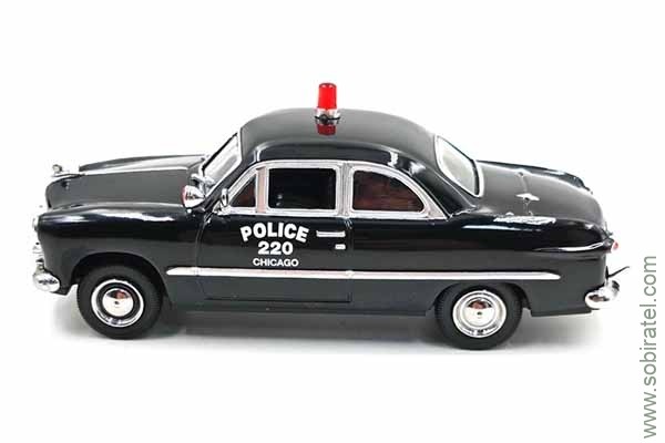 Ford Custom Chicago Police Department 1949 (Greenlight 1:43) Ford Custom Chicago Police Department 1949 (Greenlight 1:43)