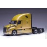 седельный тягач №189 Freightliner Cascadia 2018 золотой металлик (iXO 1:43)