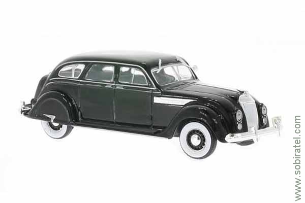 Chrysler Airflow sedan 1936 black