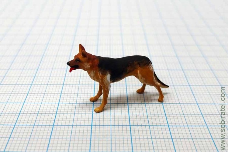 OS43A-216 фигурка раскрашенная. Овчарка стоит (OPUS 1/43)