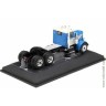 седельный тягач в масштабе 1:64 Peterbilt 281 1955 бело-синий, iXO