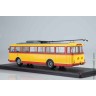 Троллейбус Skoda-9TR желто-красный, SSM 1:43
