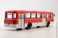 автобус 677М красно-белый (СовА 1:43)