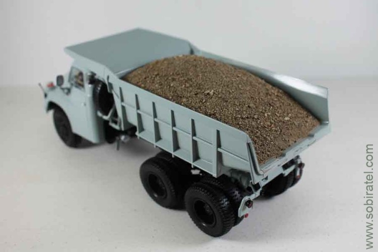 Груз в кузов для Tatra 138S1 грунт (ССМ)