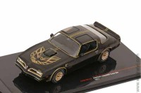 Pontiac Firebird Trans Am 1977 black / gold (iXO 1:43)