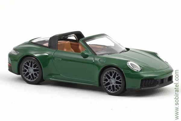 Porsche 911 Carrera 4 GTS Targa (992) 2024 зелёный (Norev 1/43) Porsche 911 Carrera 4 GTS Targa (992) 2024 зелёный (Norev 1/43)