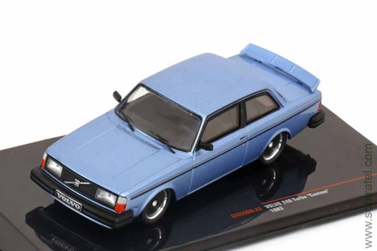 Volvo 240 turbo custom 1983 light blue metallic (iXO 1:43)