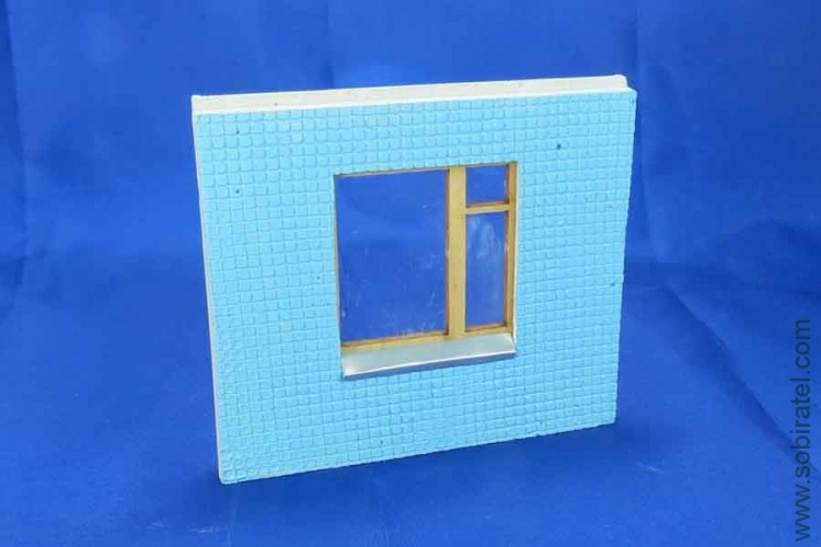 Панель дома односекционная серии 121 (плитка голубая) с оконным переплетом