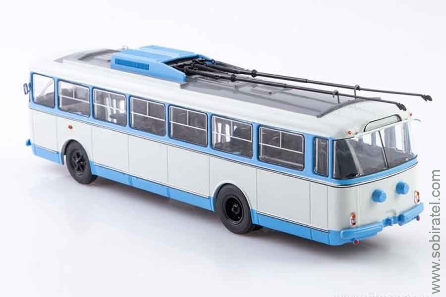 Троллейбус Skoda-9TR бело-голубой (SSM 1:43)