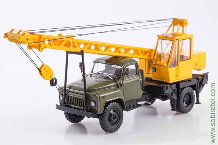 автокран КС-1562Б (53) зеленый / жёлтый (АИСТ 1:43)
