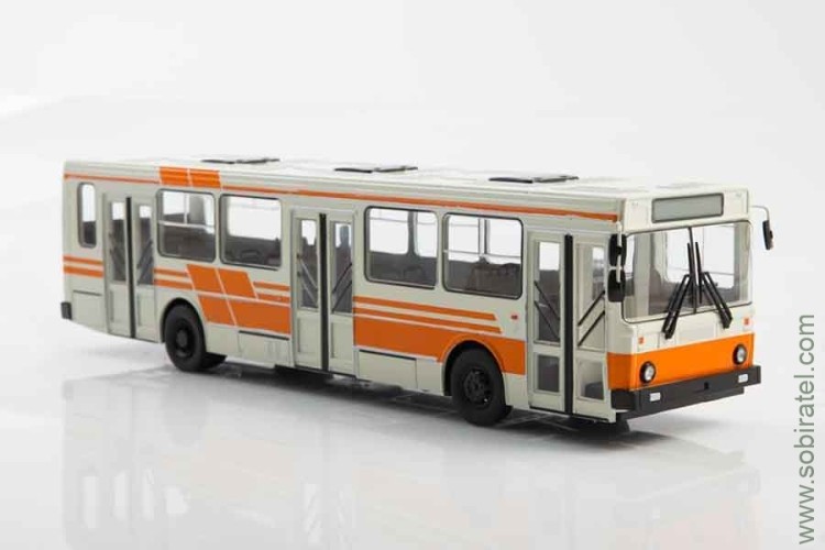 автобус 5256 городской белый / оранжевый (СовА 1:43)