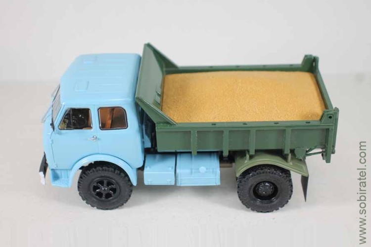 Груз в кузов для Минский 503 песок (ССМ)